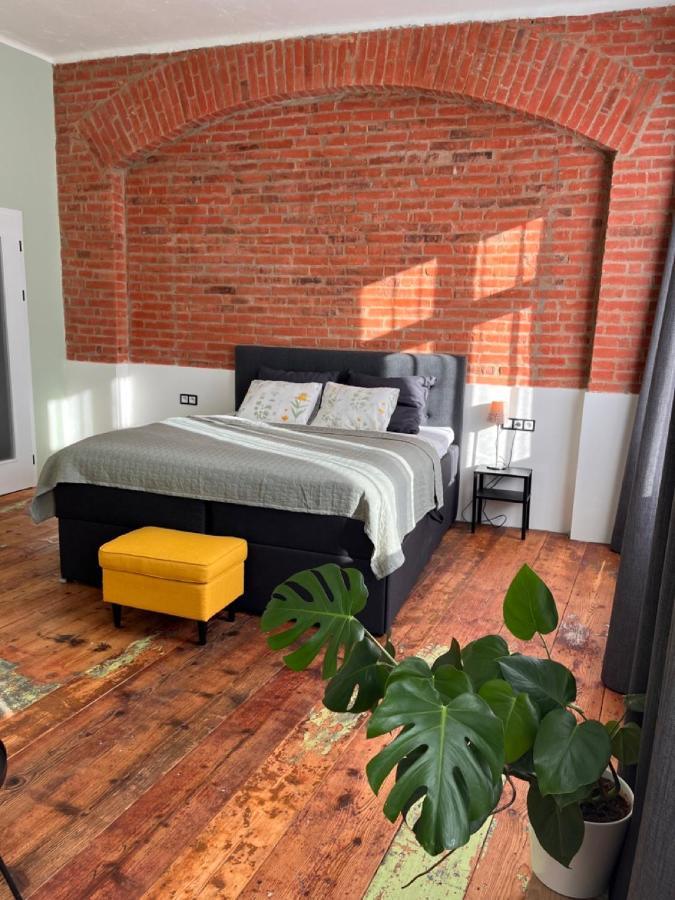 Four Rooms Carlsbad Authentic 카를로비바리 외부 사진