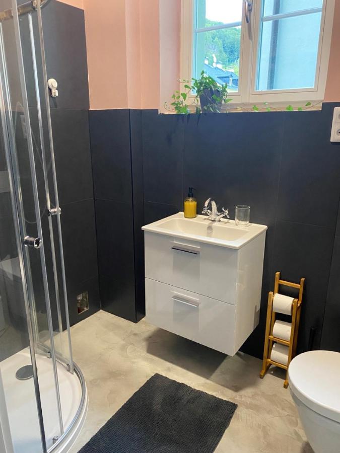 Four Rooms Carlsbad Authentic 카를로비바리 외부 사진