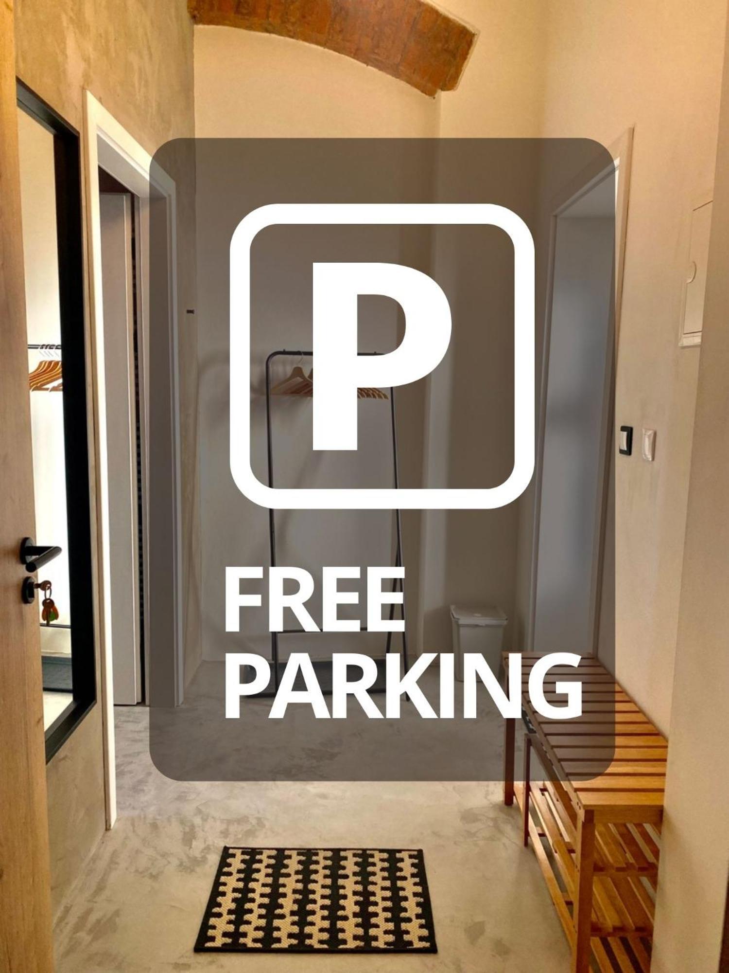 Four Rooms Carlsbad Authentic 카를로비바리 외부 사진