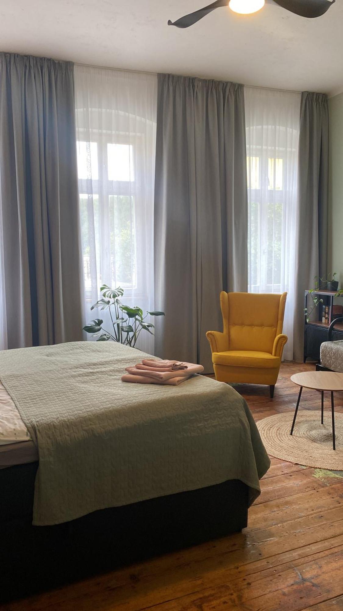 Four Rooms Carlsbad Authentic 카를로비바리 외부 사진